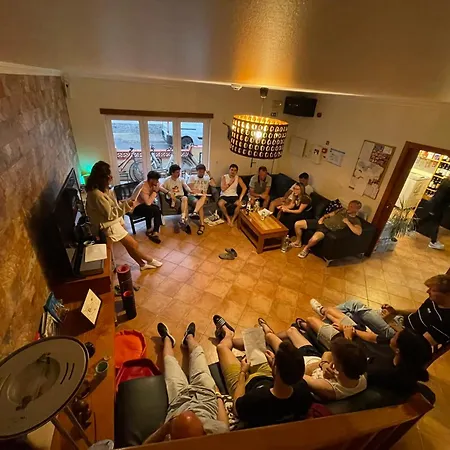 33 - Youth 18 To 35 Only Baleal