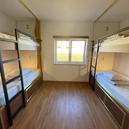 33hostel - Solo Traveller 18 To 35 Only *