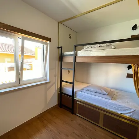 33 - Youth 18 To 35 Only Vandrarhem *