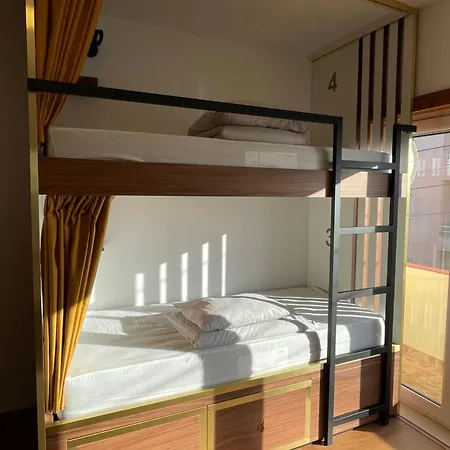 33hostel - Solo Traveller 18 To 35 Only Baleal