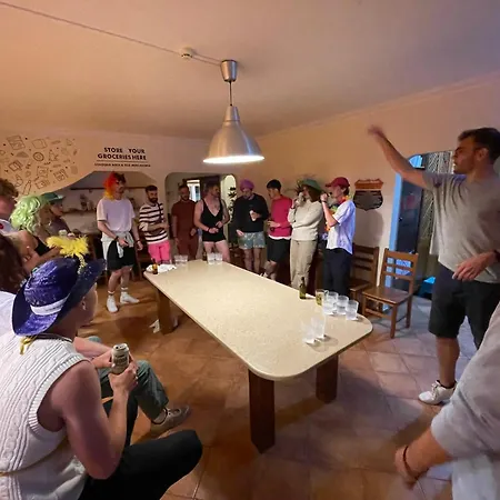 33Hostel - Solo Traveller 18 To 35 Only * Baleal