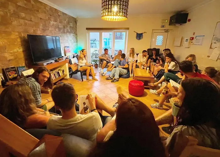 33Hostel - Solo Traveller 18 To 35 Only Hostel