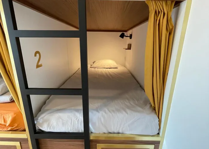 Hostel 33 - Youth 18 To 35 Only