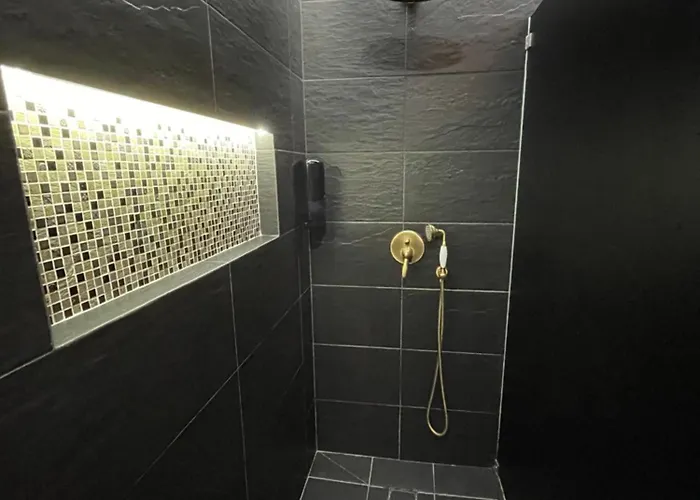 33Hostel - Solo Traveller 18 To 35 Only * Baleal