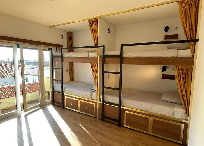 33 Hostel *