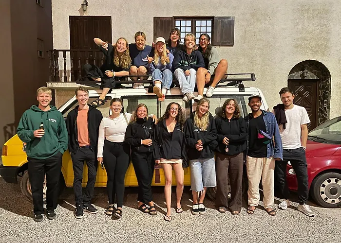 33Hostel - Solo Traveller 18 To 35 Only Hostel Baleal