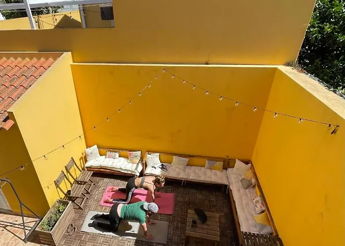 33Hostel - Solo Traveller 18 To 35 Only Baleal